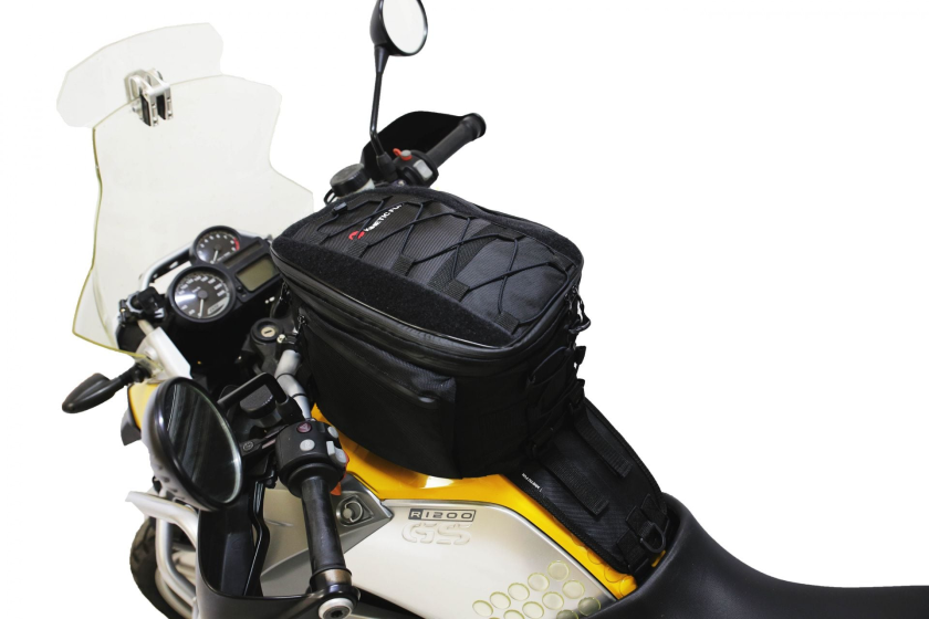 Сумка на бак мотоцикла Bajaj - Adventure (12-18 литров)+основание+планшет